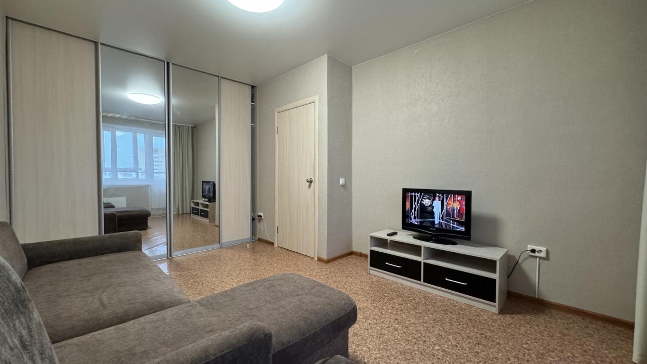 Real photos of 1 bedroom apartment