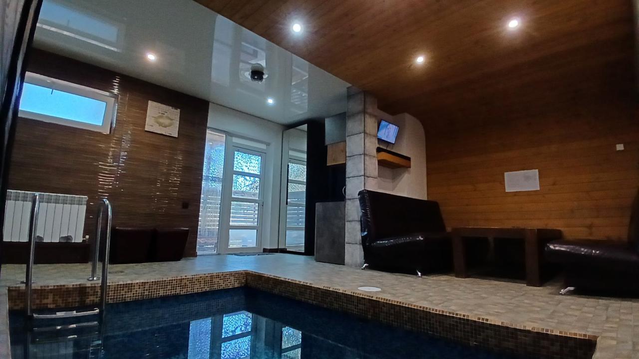 Real photos of Guest house with swimming pool and sauna in Dubki