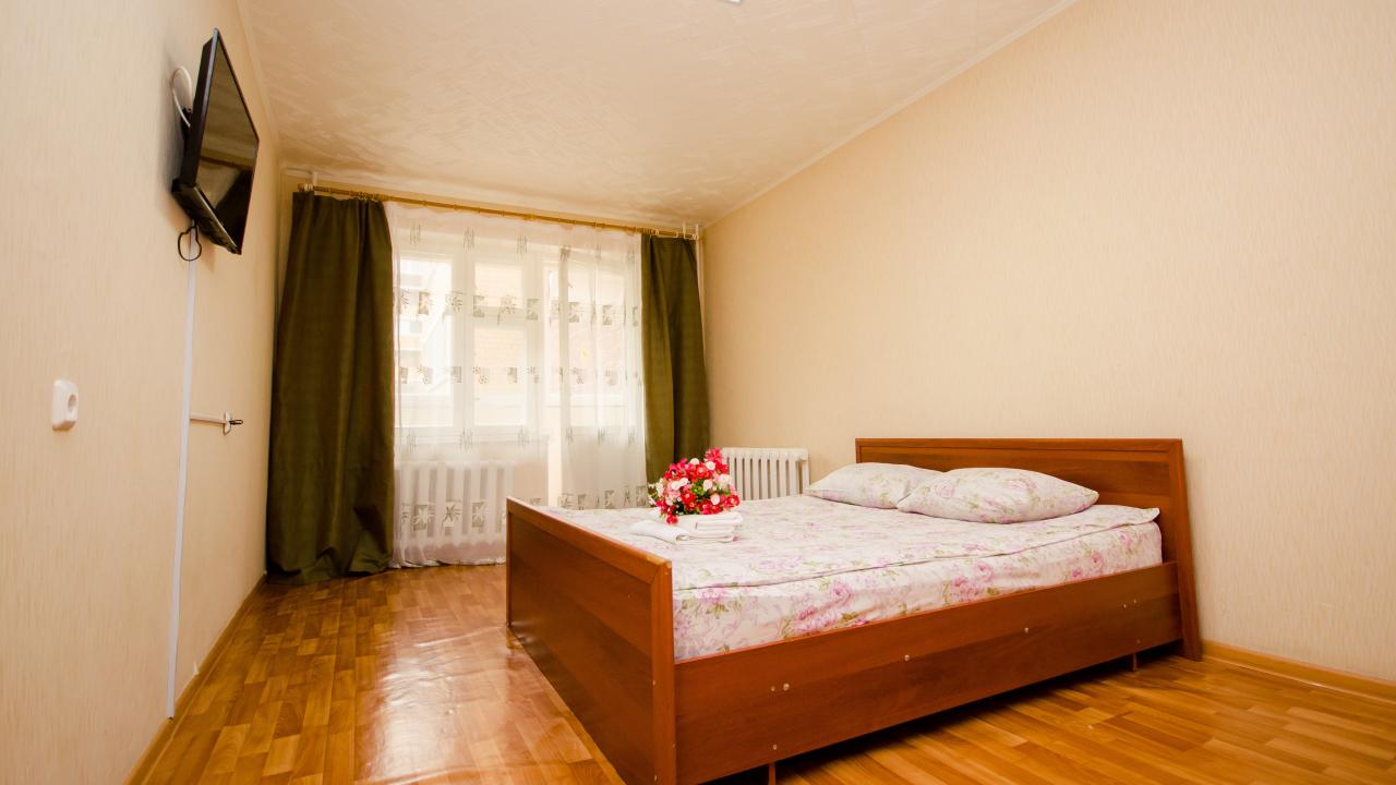 Real photos of Kvartirniy Vopros on Artyom Street 108