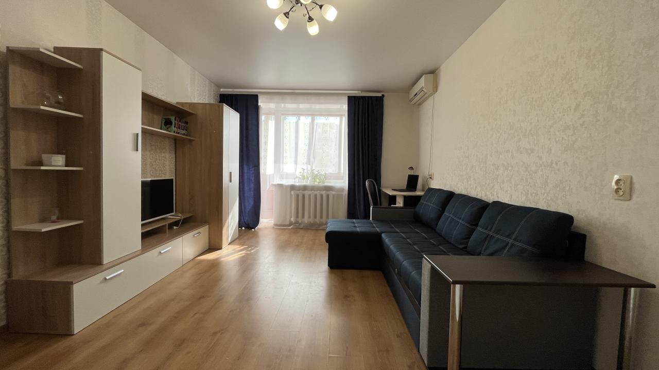 Real photos of Apartments on Bakunina street 47