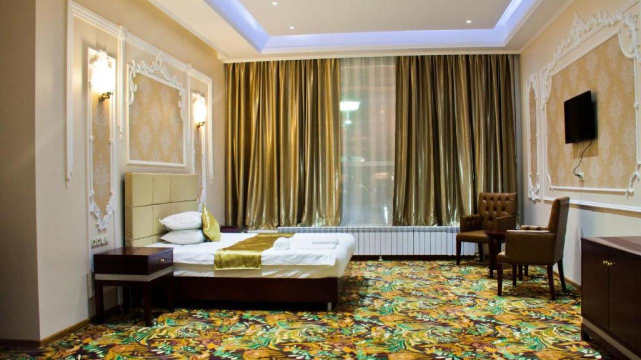 Sky Luxe Hotel (Скай Люкс)