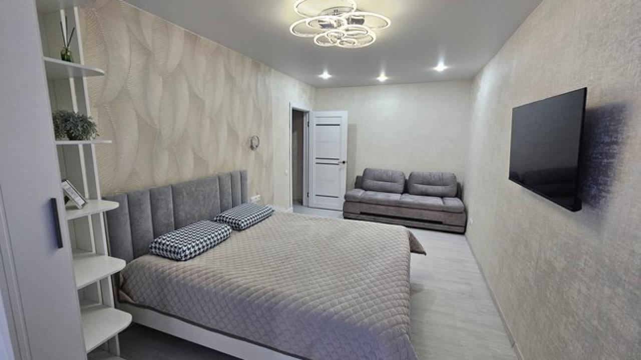 Real photos of Apartments on the street of the Working Shift