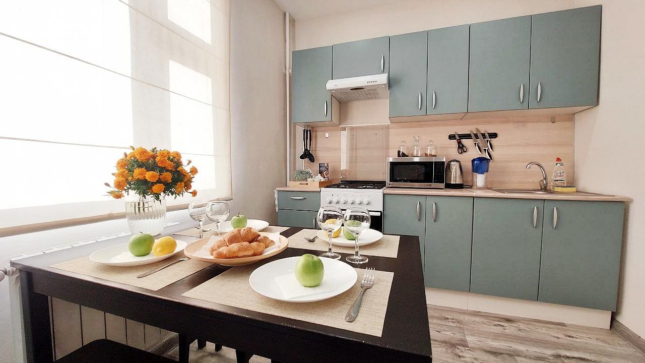Real photos of Sunset Apartments on Chetaeva 60