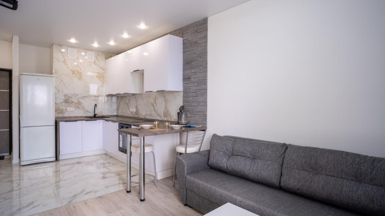 Real photos of Apartments on Oboronnaya 102B street