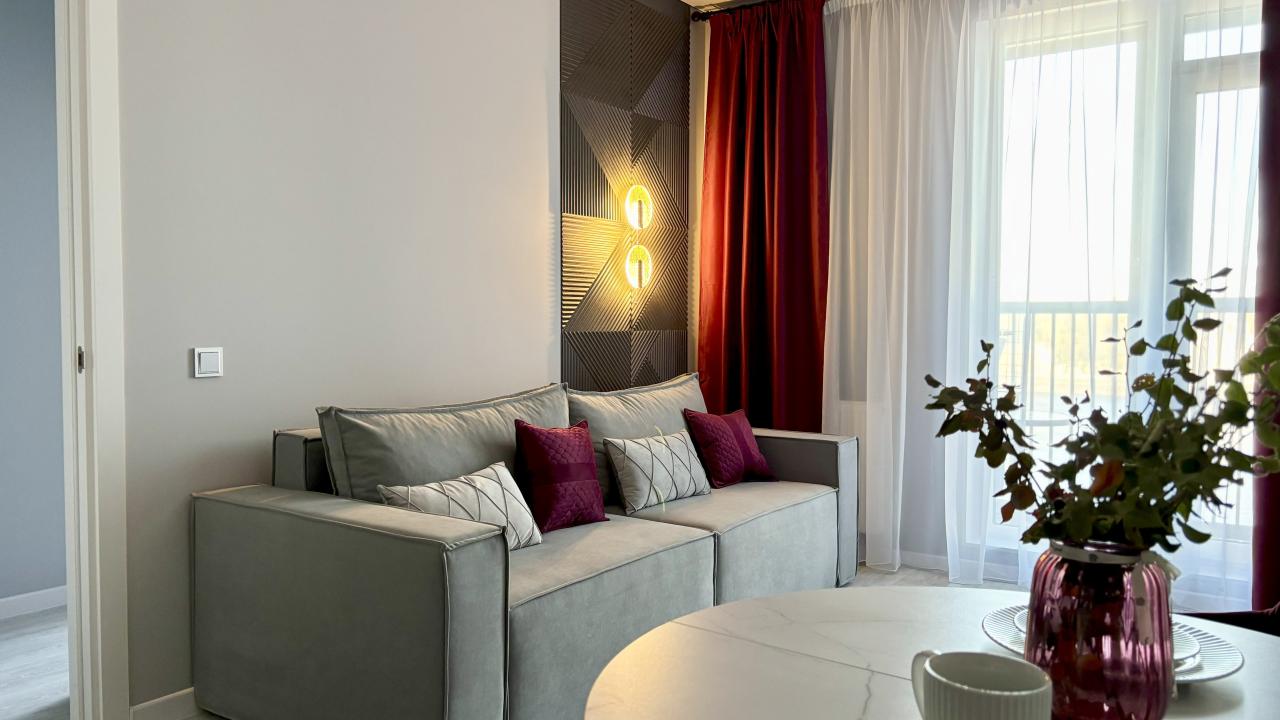 Real photos of Dubrovsky Apartment on Obukhovskaya Oborona Avenue 36