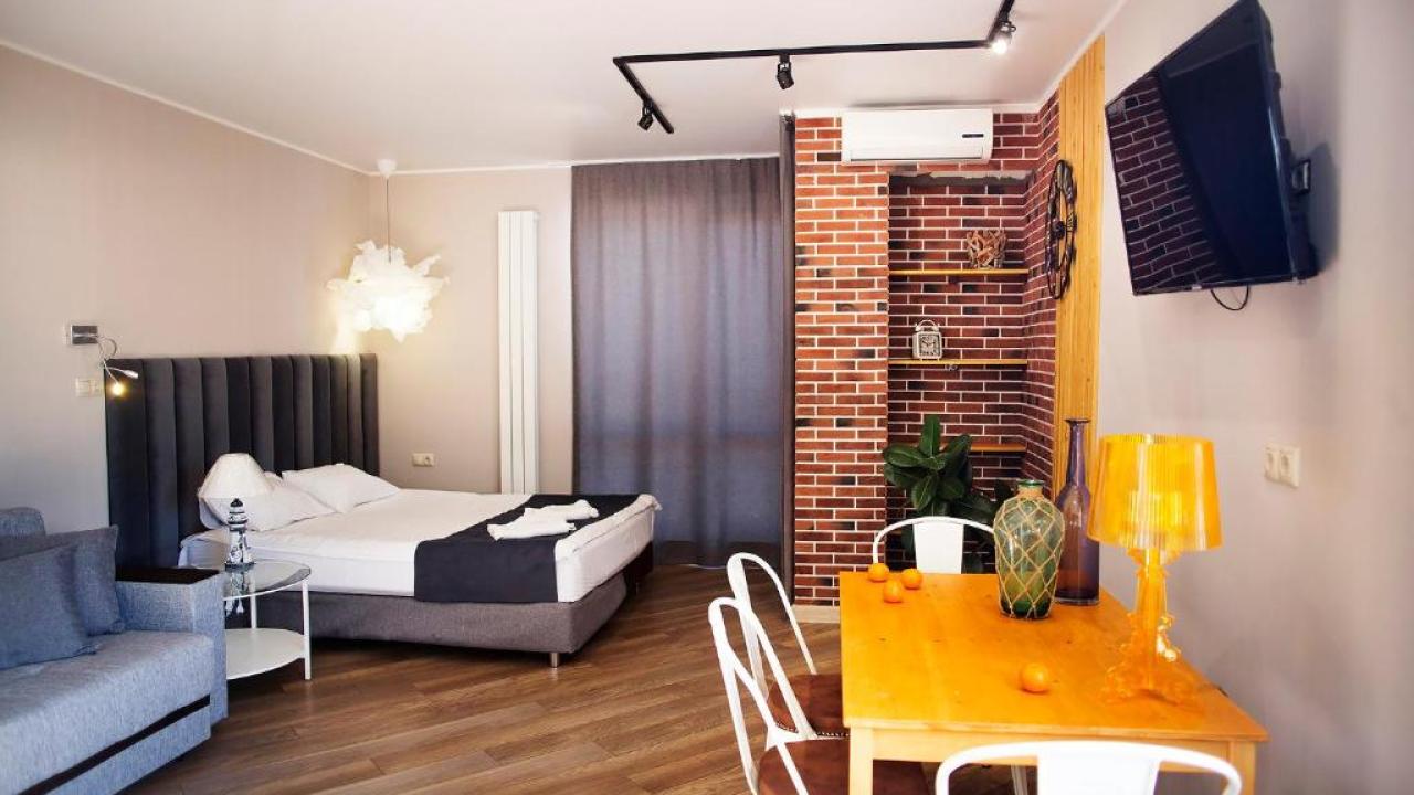 Реальные фото Амиго на улице Карла Маркса 30