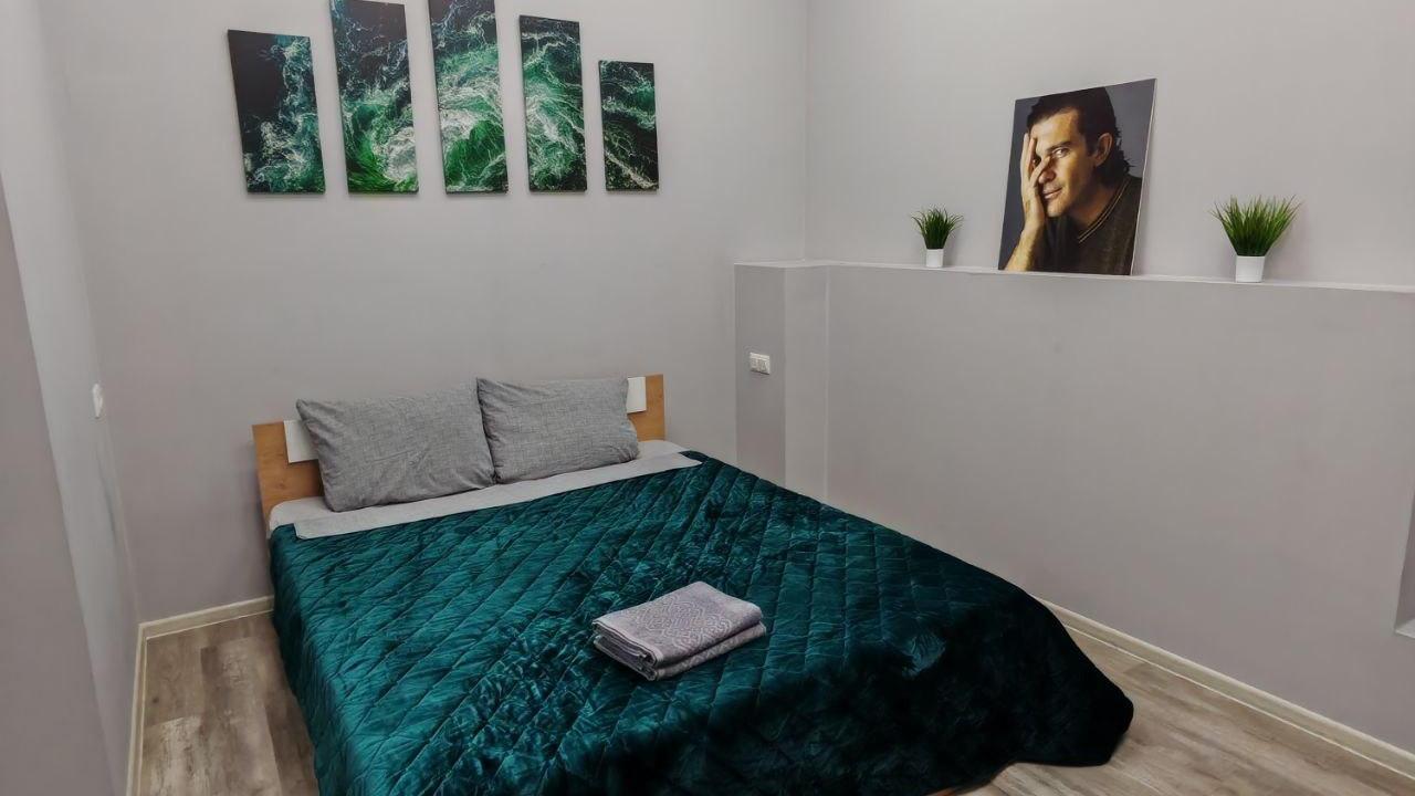 Real photos of Live Here