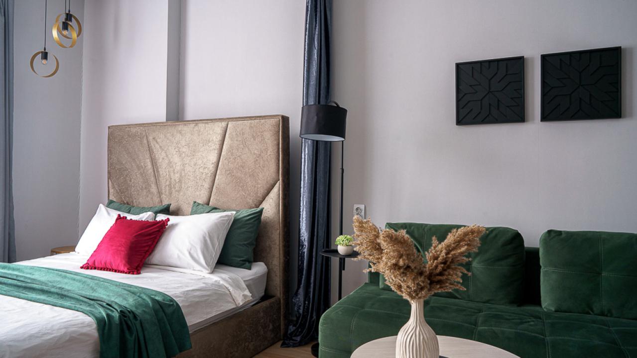 Real photos of Green Tower on Maxim Gorky Street