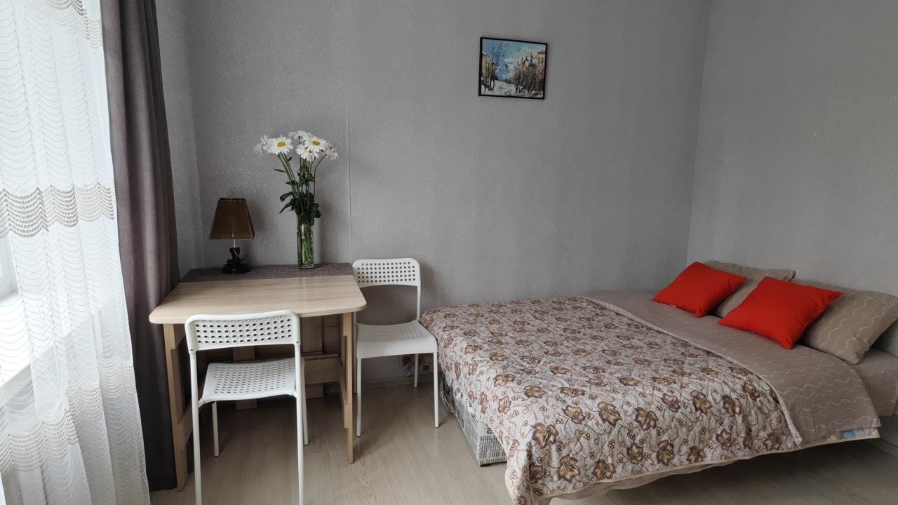 Real photos of Studio apartments on Admiral Kornilov street 11