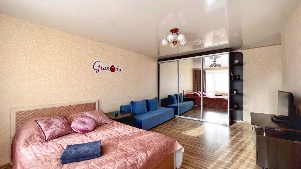 Реальные фото Апартаменты Granada на проспекте Строителей 7