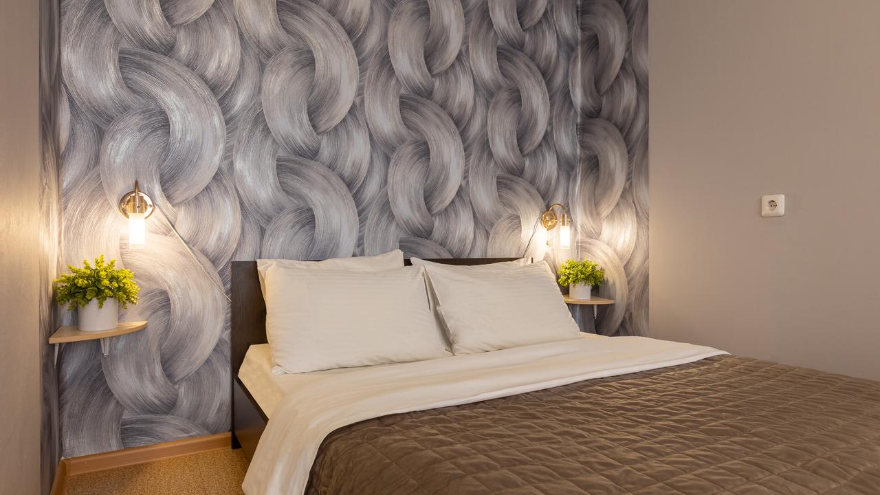 Реальные фото HomeHotel (ХоумОтель) на улице Бурнаковская 51