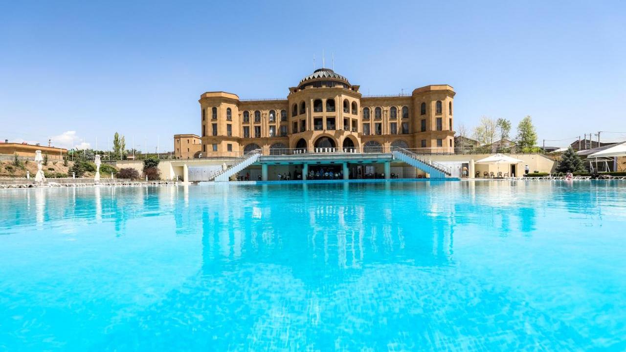 Реальные фото Latar Hotel Yerevan (Латар Ереван)