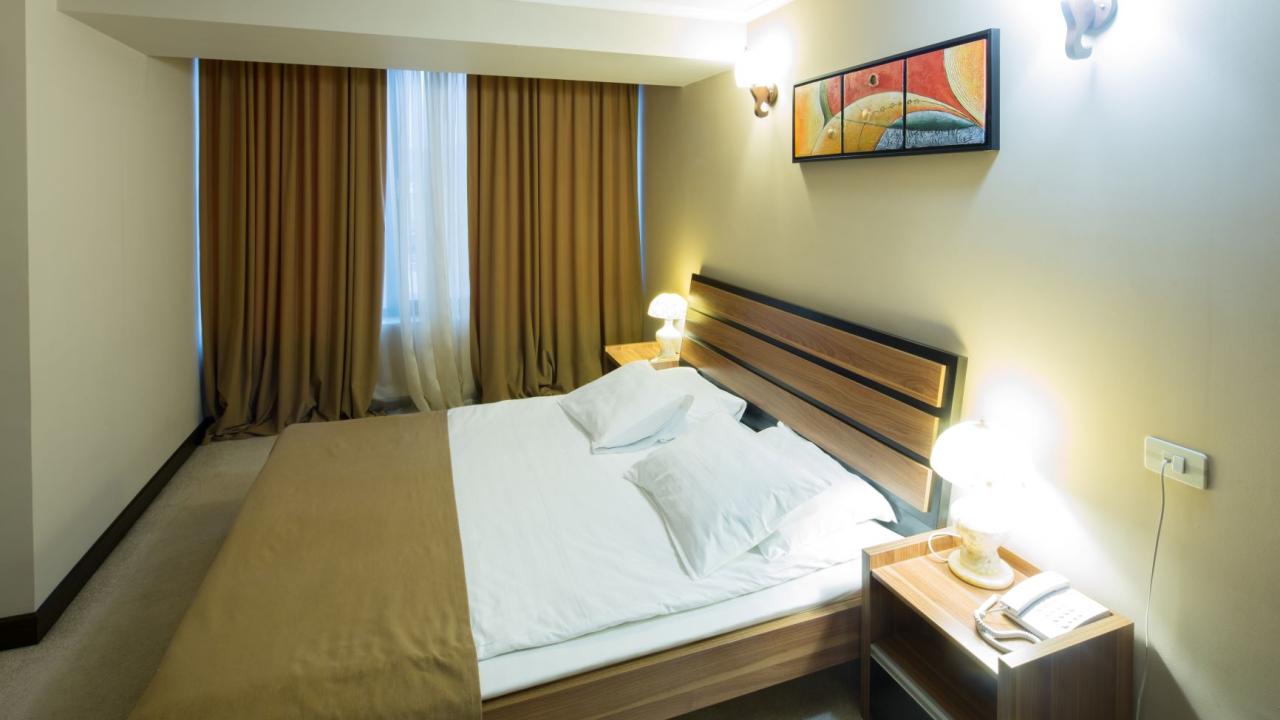 Реальные фото New Nairi Hotel (Нью Наири)