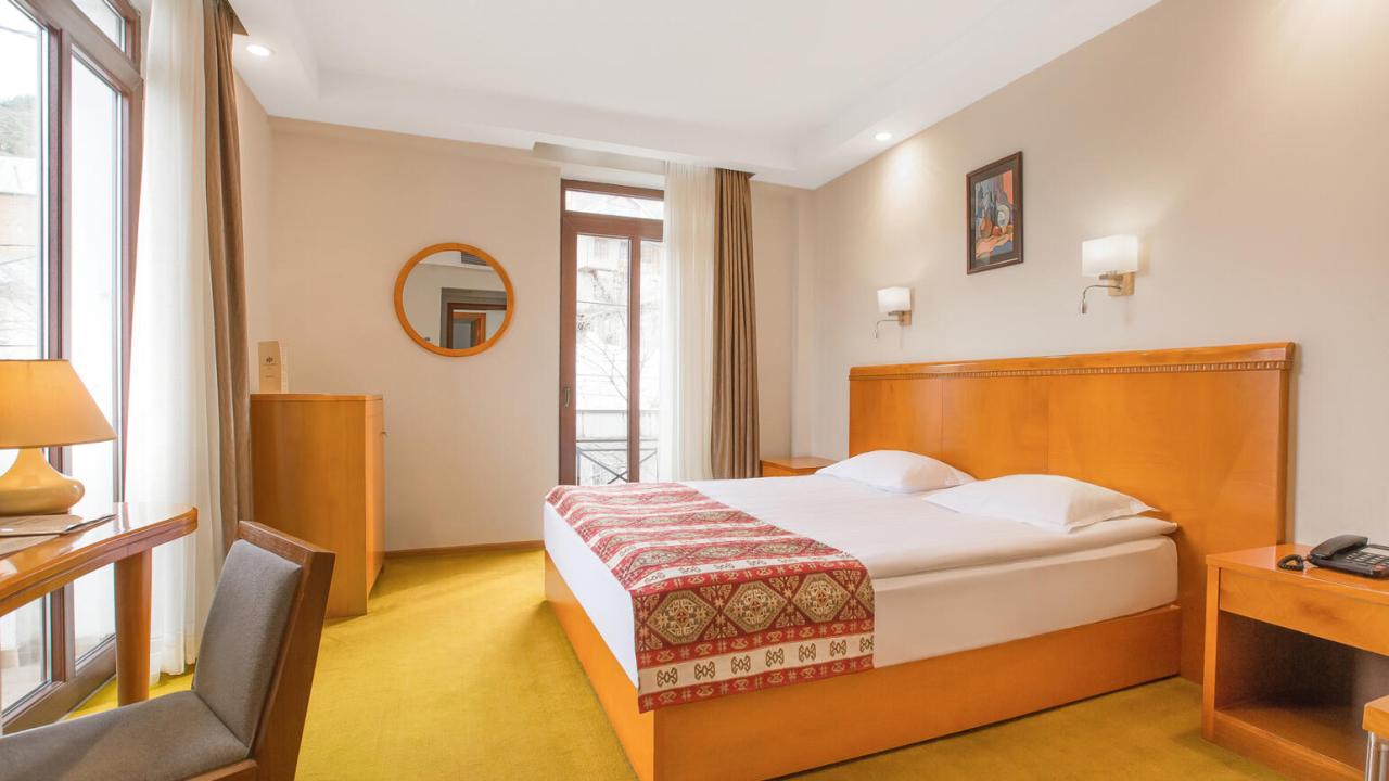 Urban Boutique Hotel (Урбан Бутик)