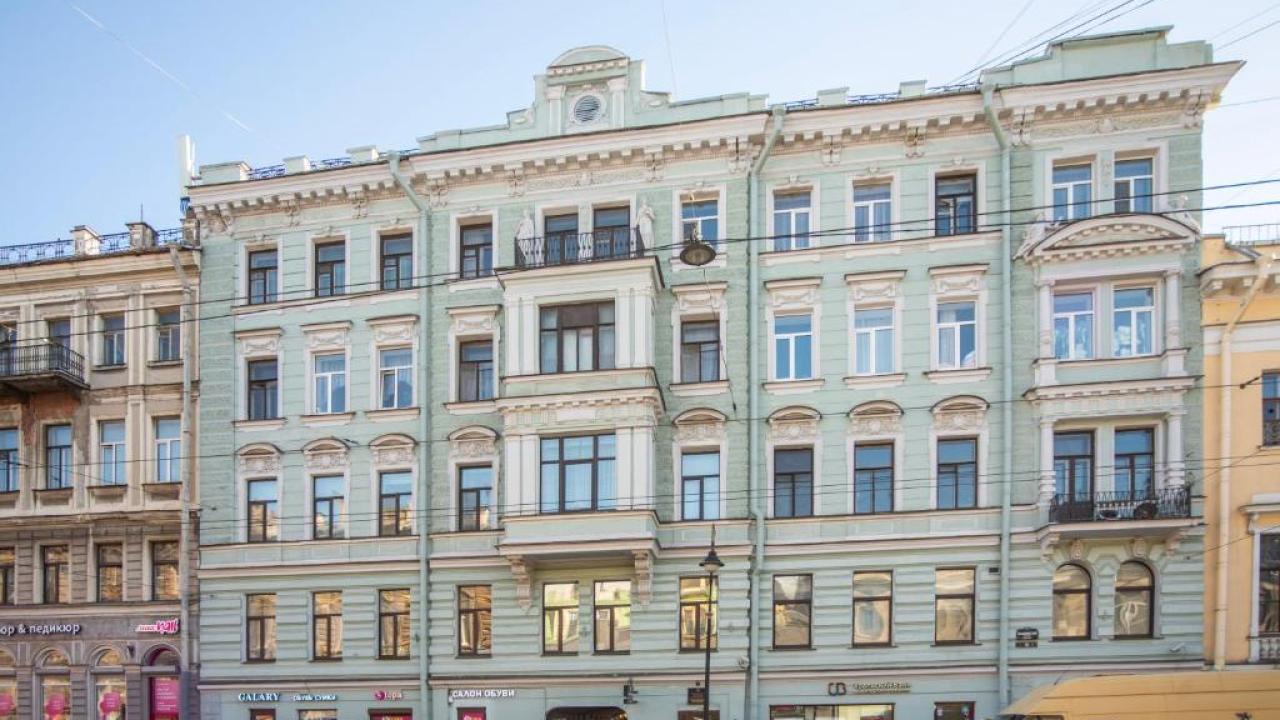Реальные фото Bridges Spb Rooms (Бриджес Спб Румс)