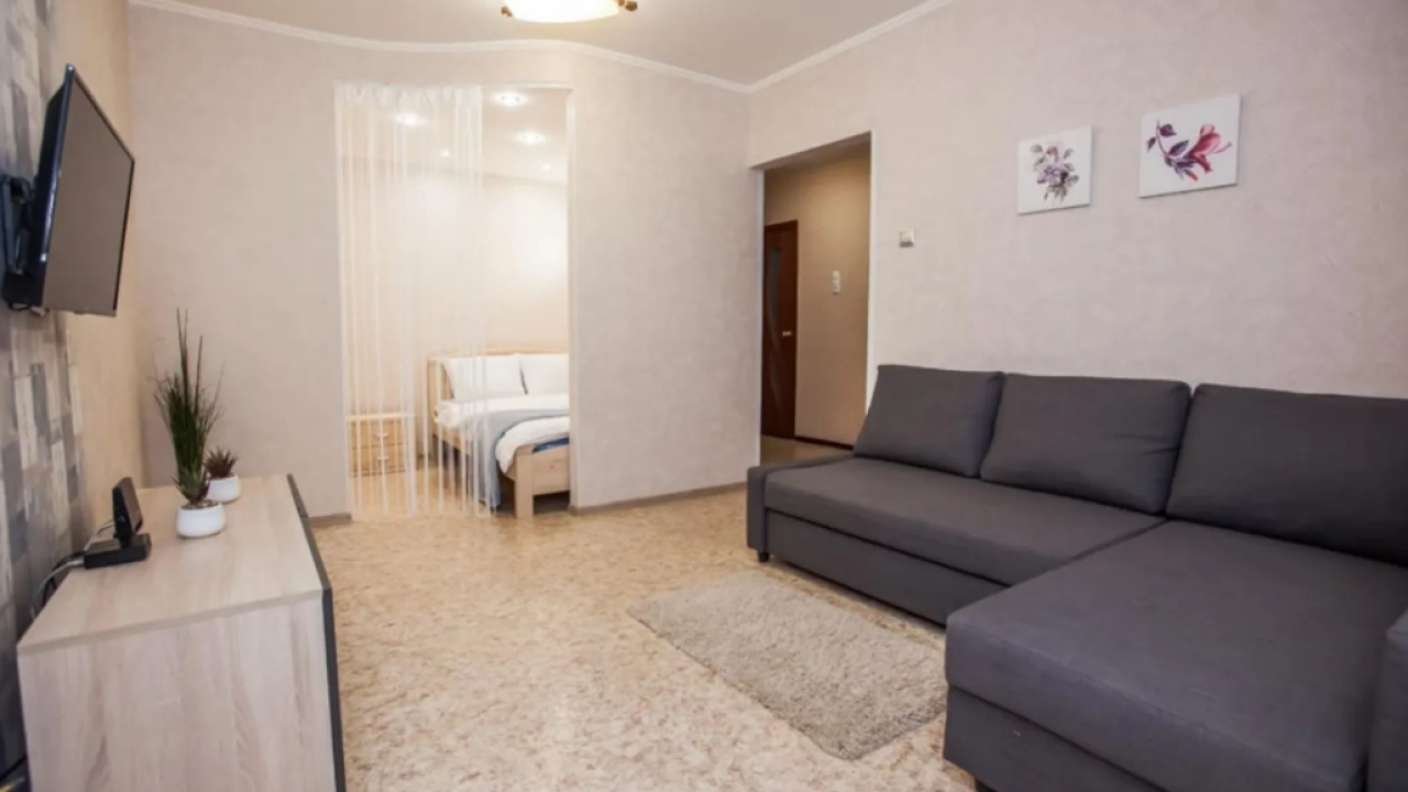 Real photos of ZebraHome on the Southern Highway