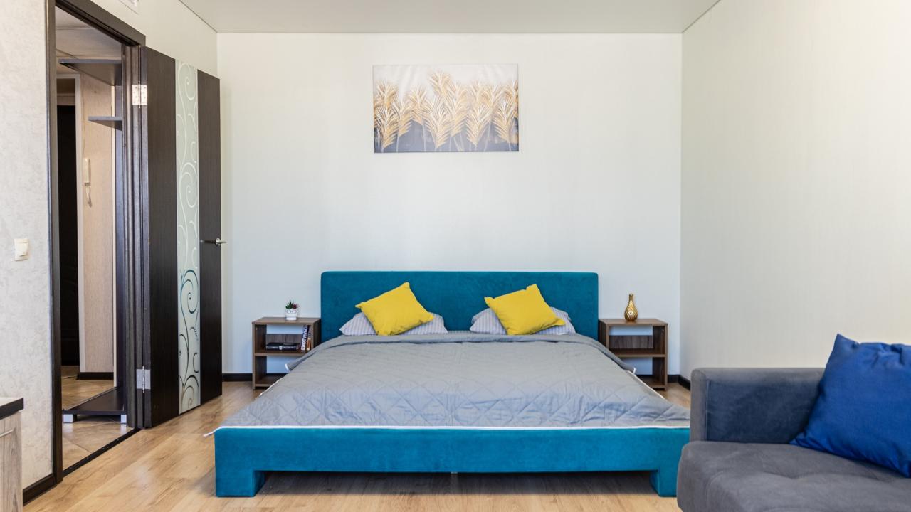 Real photos of Apartments on Pichugina street 6