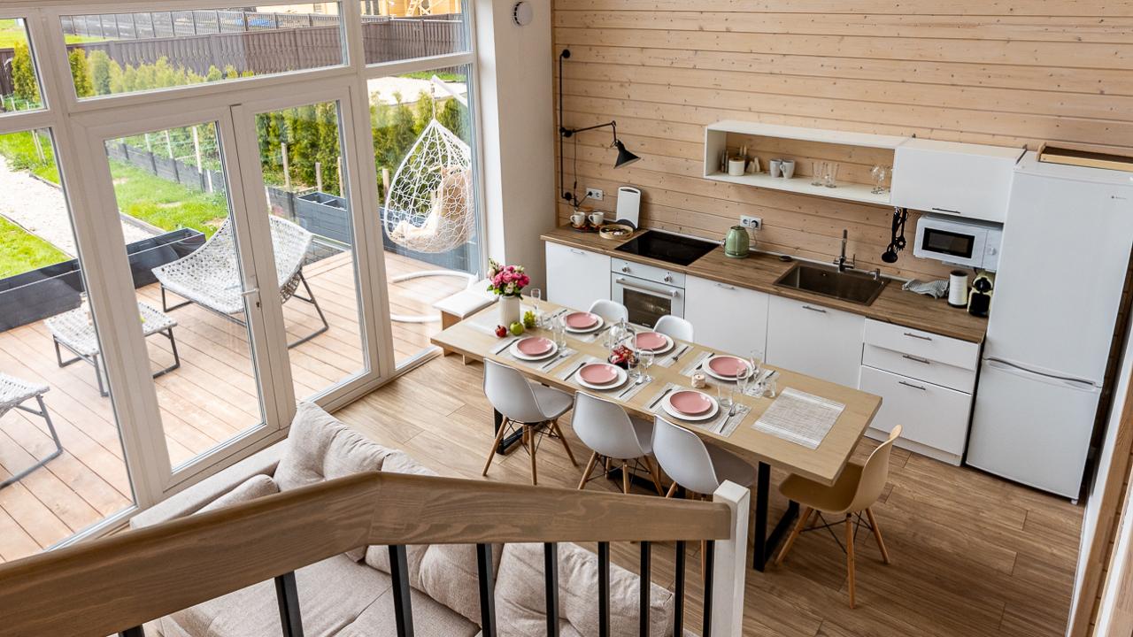 Real photos of Two-storey Barnhouse style cottage