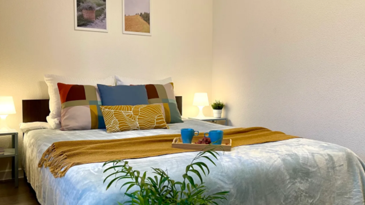 Real photos of Apartment 2nights on Pulkovskoe highway 42 building 6