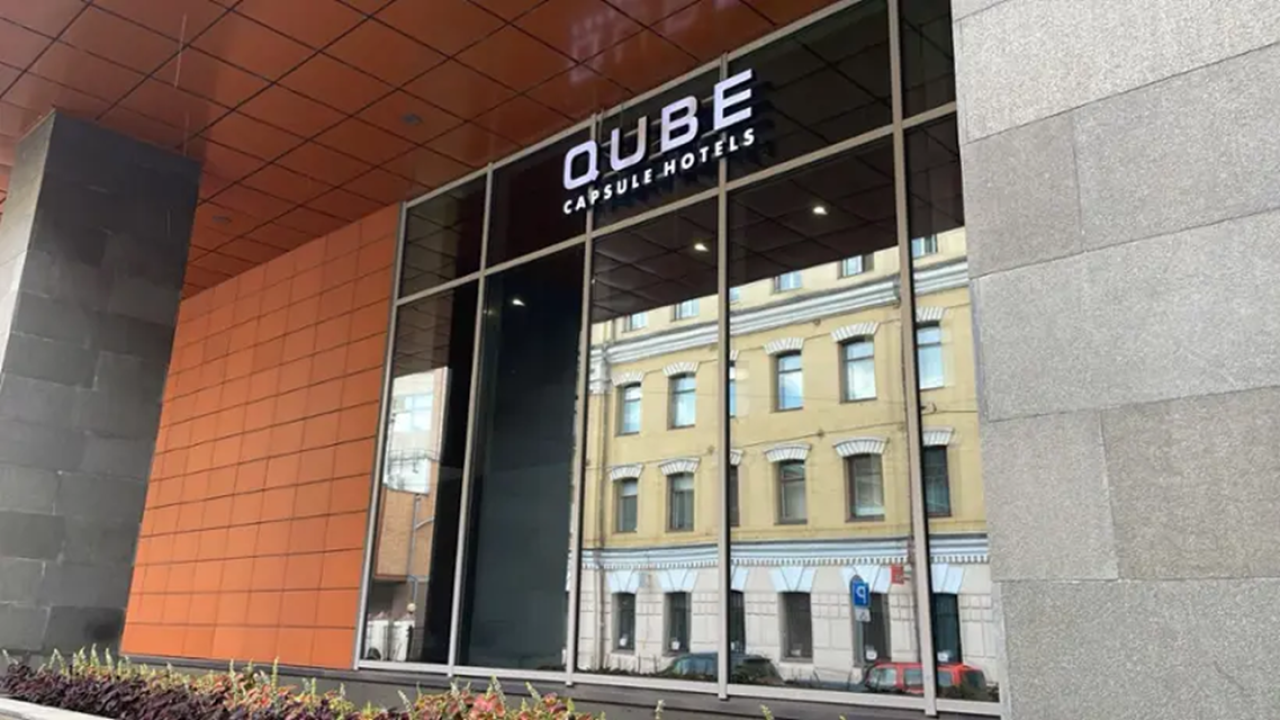 Реальные фото Qube Capsule Hotel (Куб Капсульный Отель)