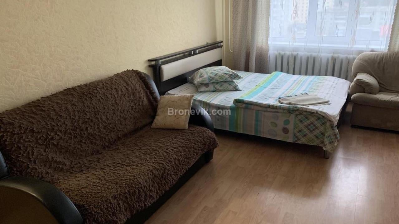 Real photos of Sempl on Neftyanikov Street 48/2