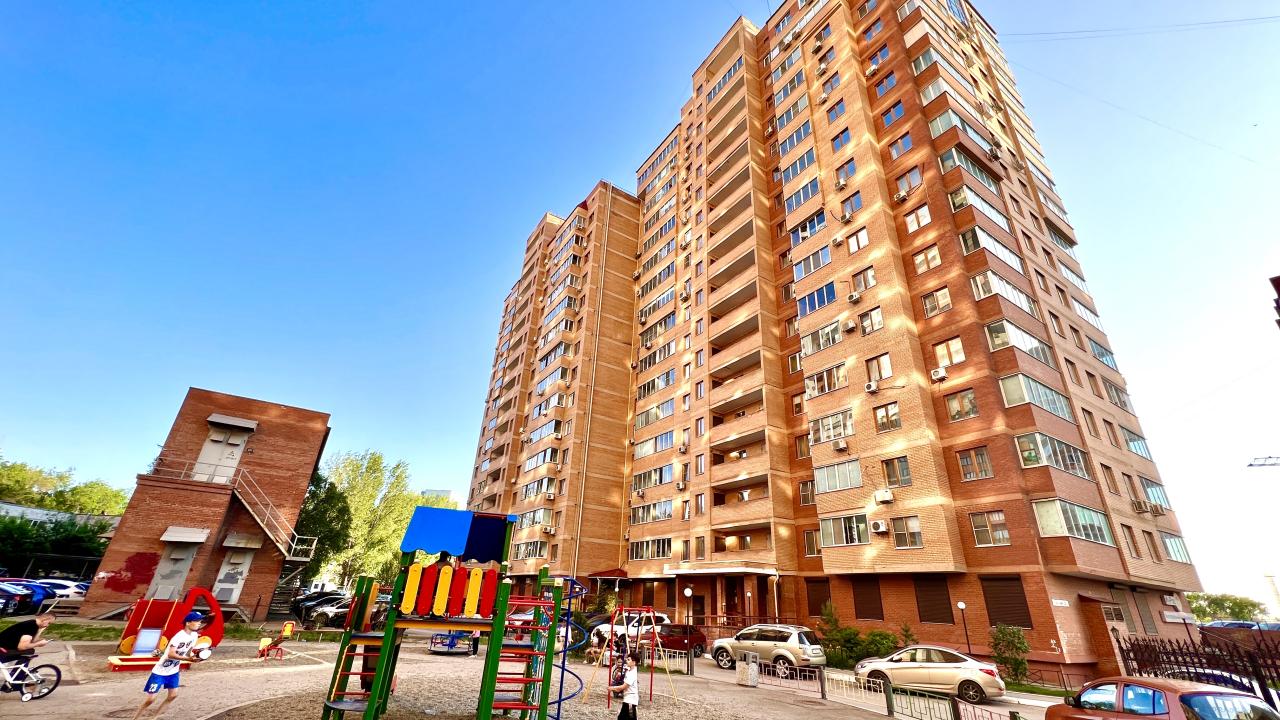 Real photos of Samara apartments on Sovetskaya Armiya Street 238V