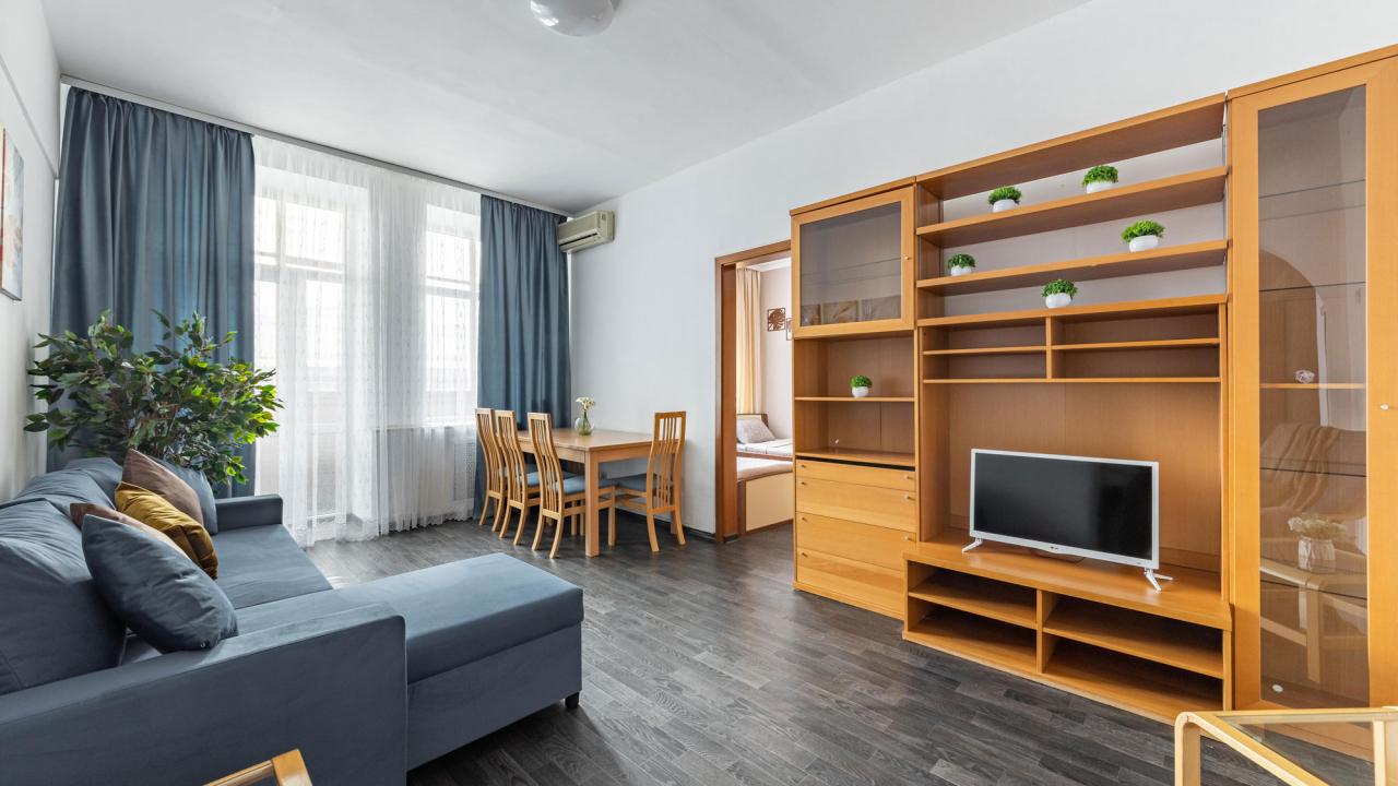 Real photos of ApartLux on the Kosmodamianskaya embankment