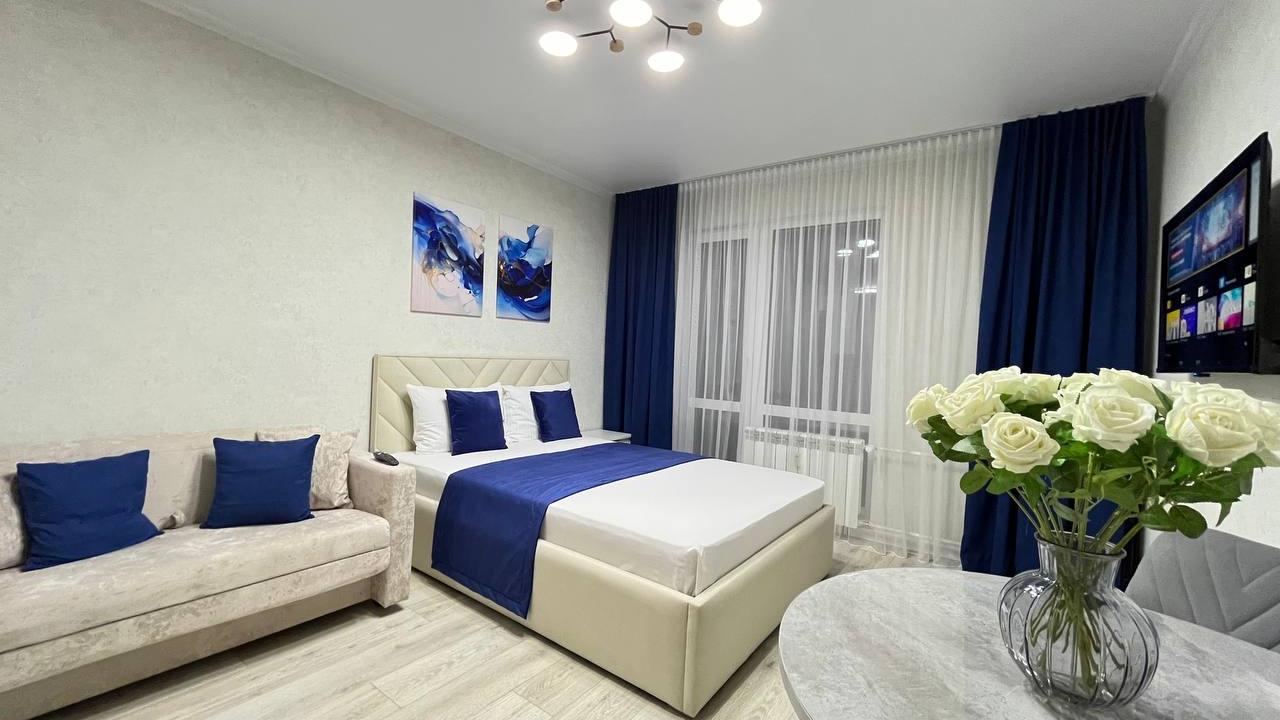 Real photos of Marat House on Stroiteley Avenue 70