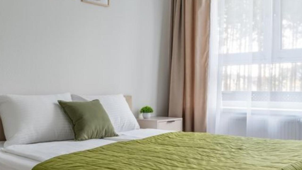Реальные фото Апартаменты на улице Краснолесья, 100/4