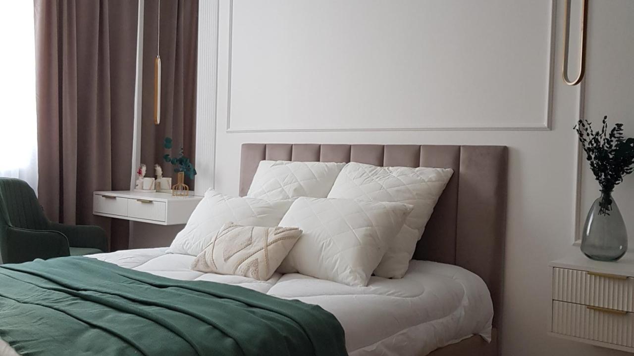 Real photos of Pillow apartments in the 3rd microdistrict 12