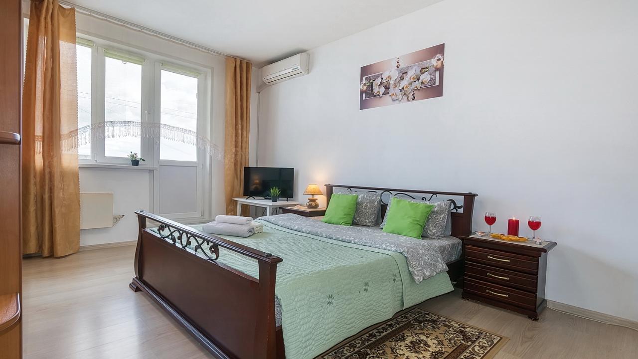 Real photos of GalaHome on Bratislava street 16 building 1