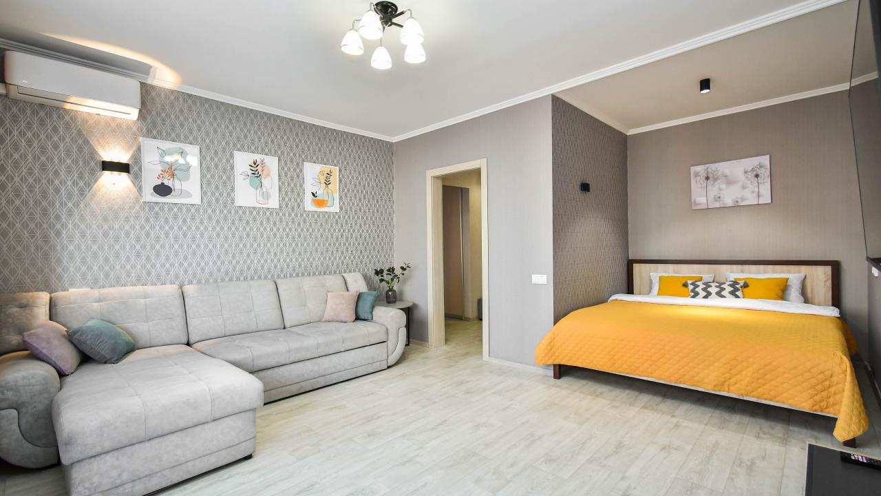 Real photos of Apartments on Alekseeva street 99