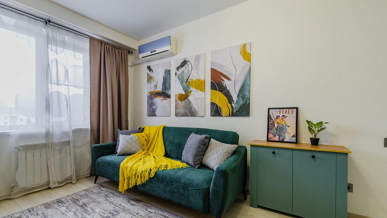 Real photos of Krylia Apartment Bureau on Yaroslavskaya street 72