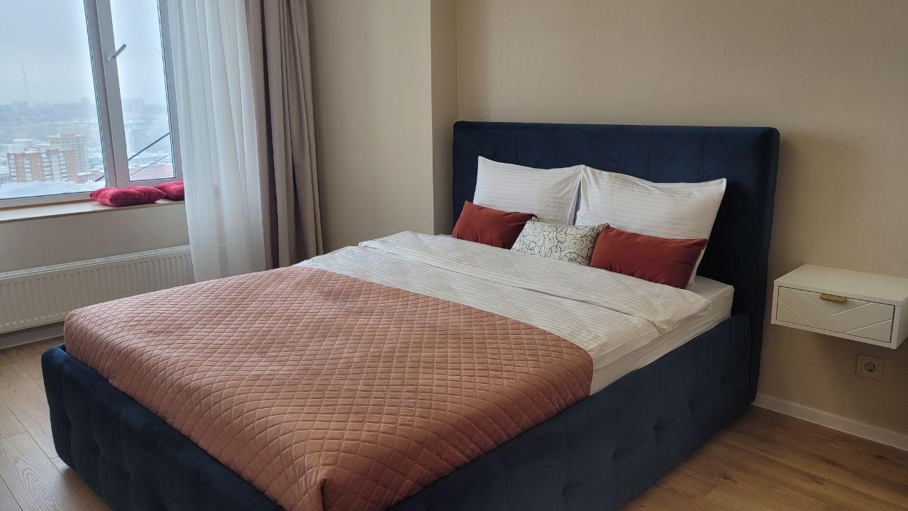 Реальные фото Premium apartment in the center of Izhevsk with a view of the pond