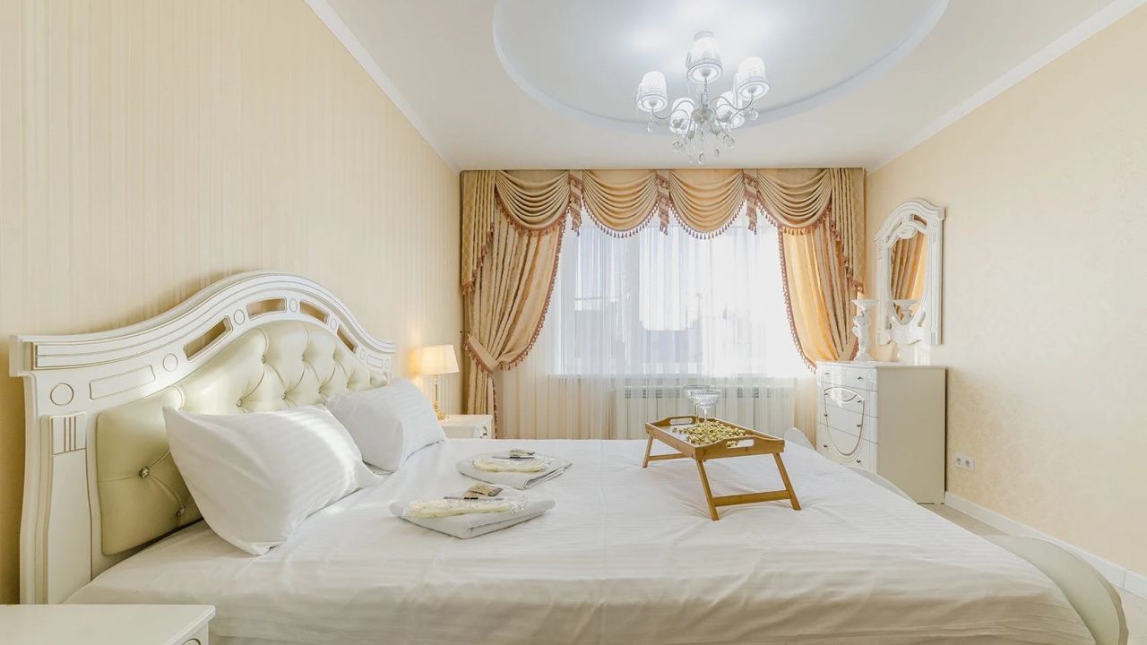 Real photos of Krylia Apartment Bureau on Peter Ermolaev street 3