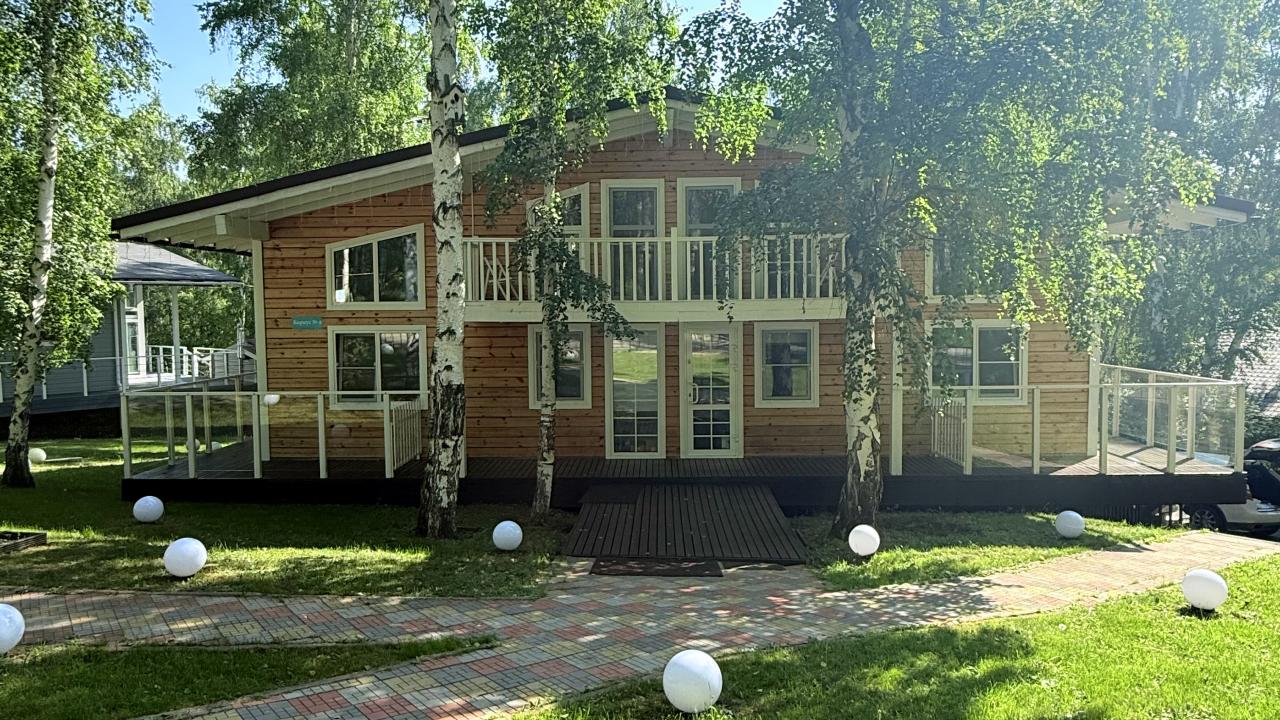 Реальные фото Пчелы у озера