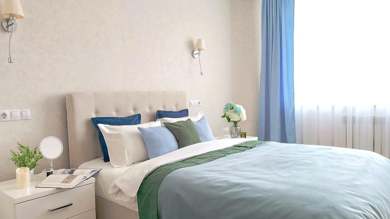 Real photos of DeNewHome street on Kukolkina 11