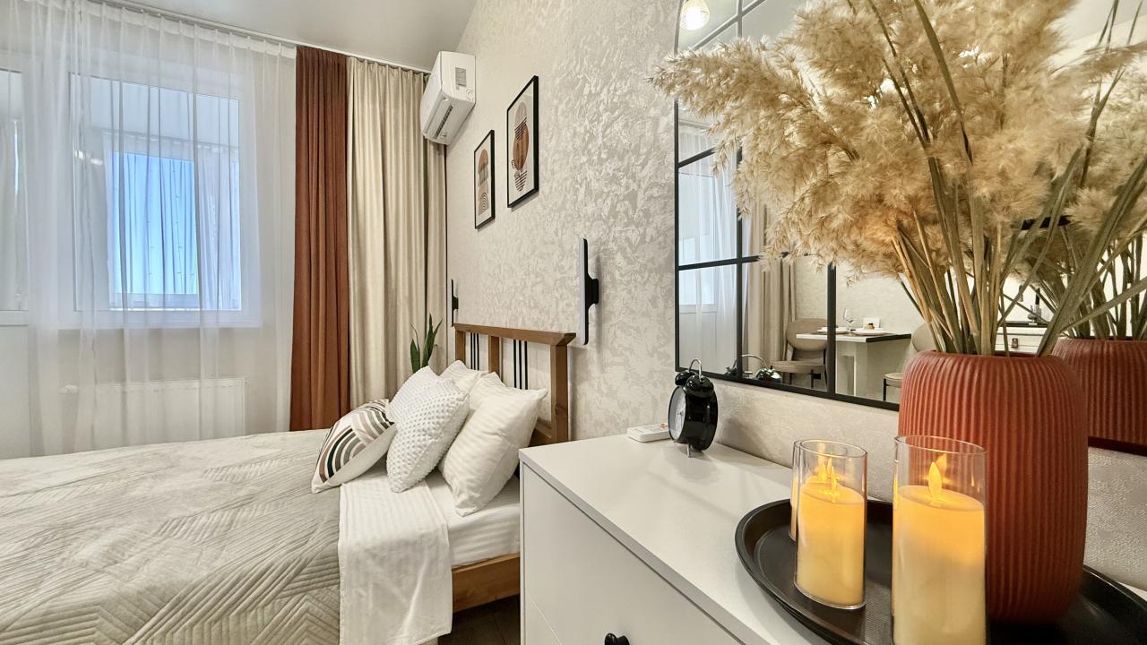 Real photos of Mini-suite "MAGIC TERRACOTTA" apartment on Konstantin Gondor street 103k1