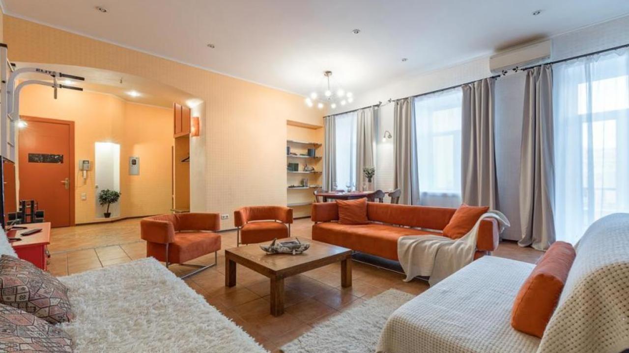 Real photos of Welcome Home on naberezhnoy reki Moyki 30