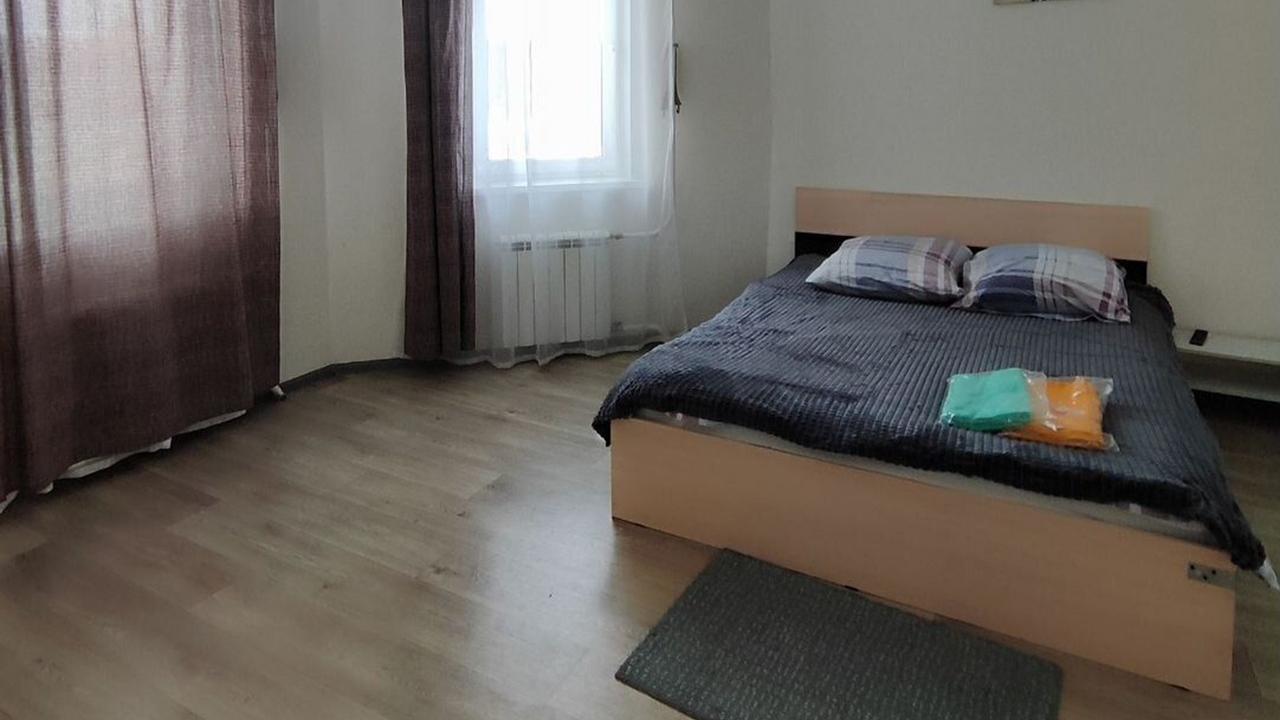 Реальные фото Studio apartments on Nizhnyaya Dubrova street 51