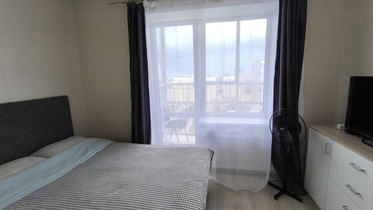 Real photos of Apartments on Neftyanikov street 7