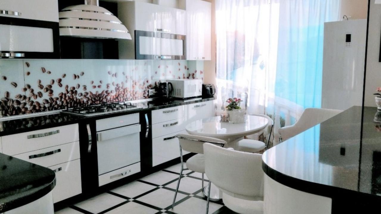 Real photos of Apartments on 49 Svobody Street