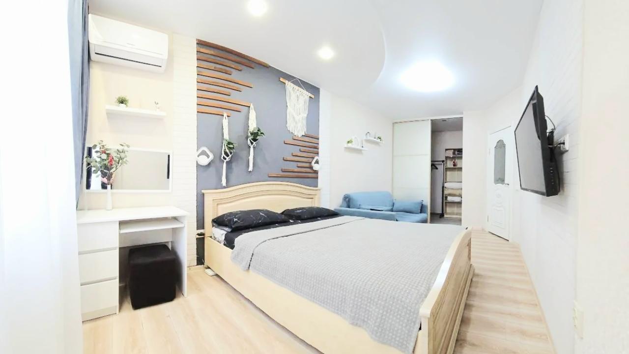 Real photos of Apartments on Peter Metalnikov street 3/1 building 2