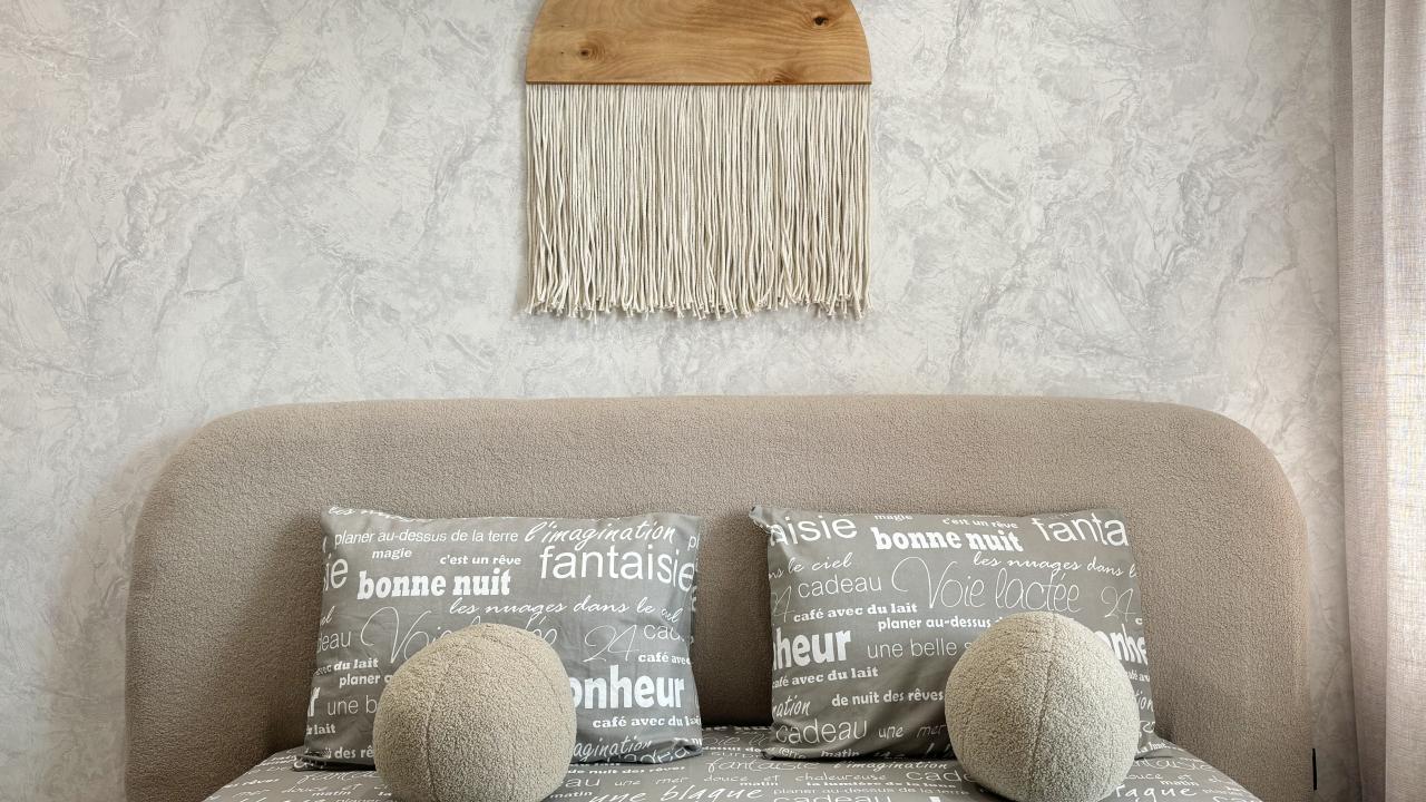 Real photos of Rental Family Rooms on Independence Street