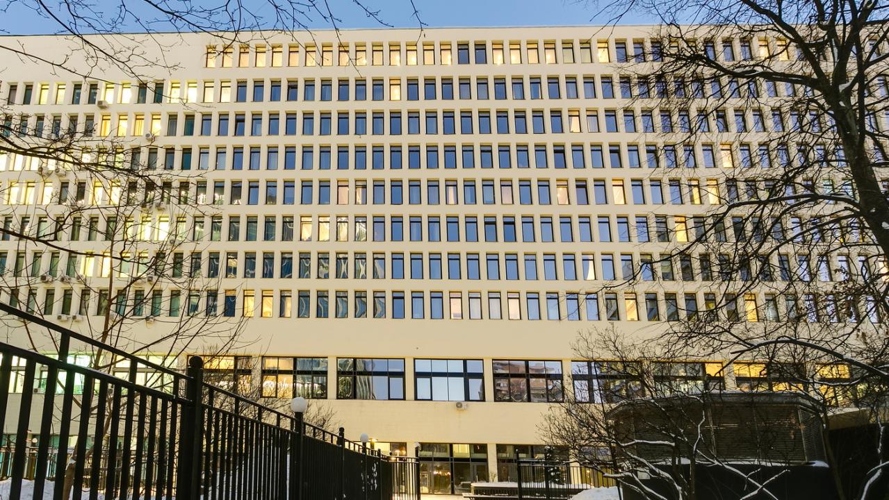 Real photos of Comfort City on Vernadsky Avenue