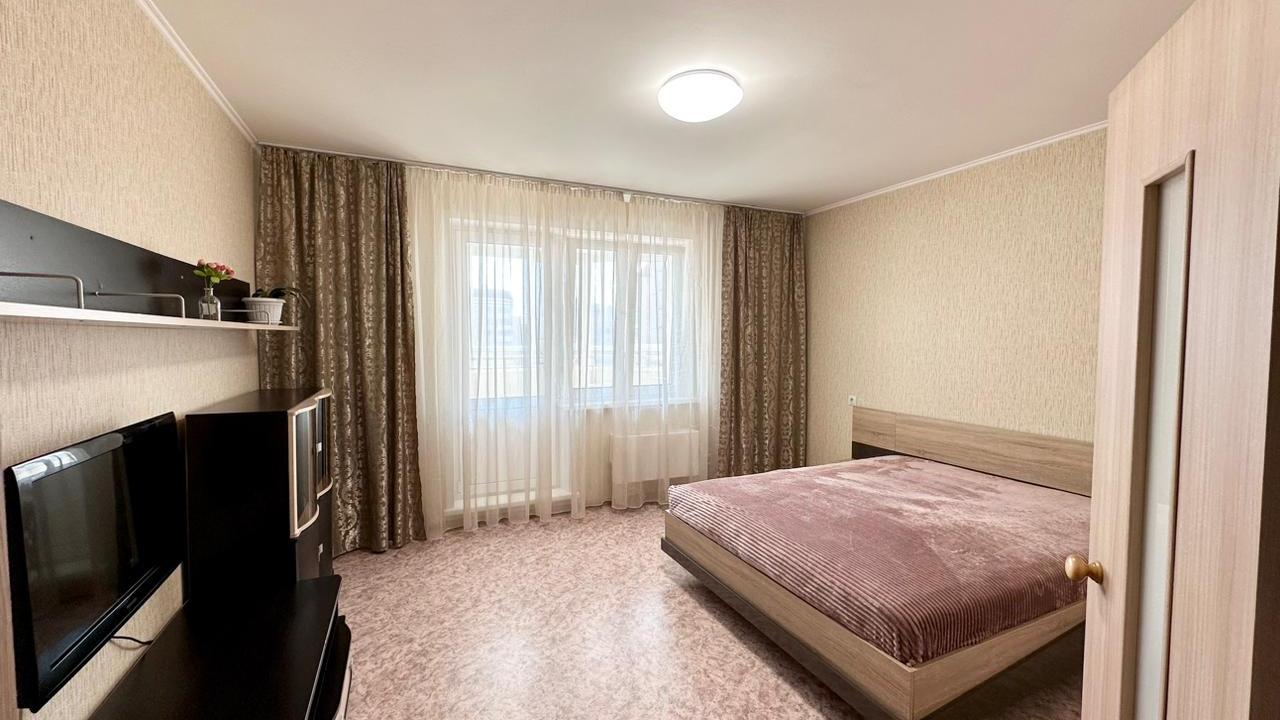 Real photos of Apartments on the street Karaulnaya house 82