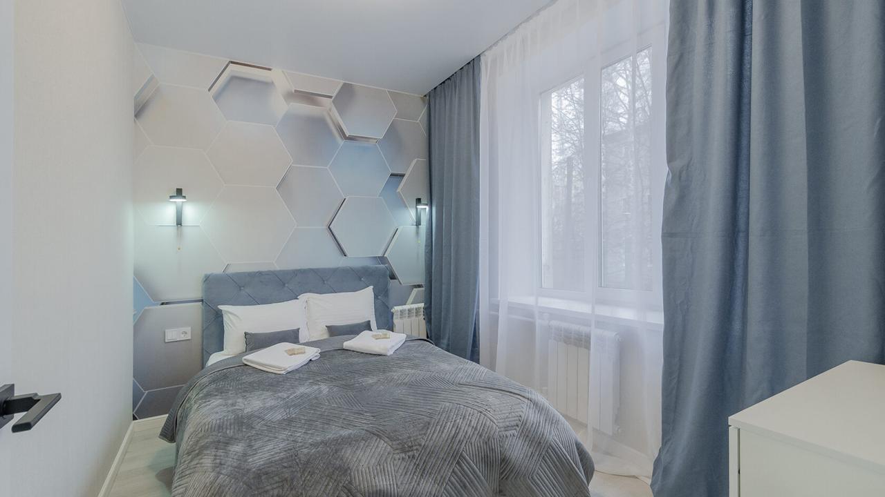 Real photos of Krylia Apartment Bureau on Anisimova street 10