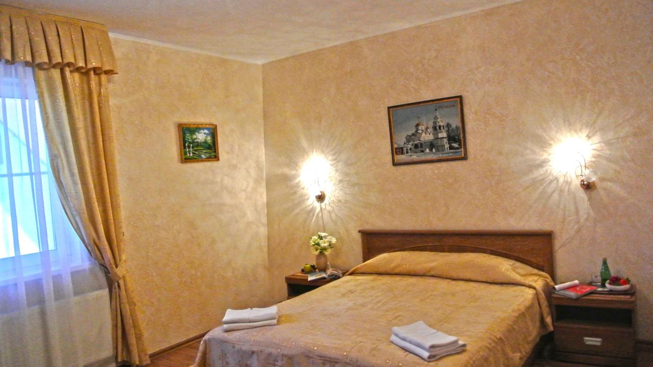 Real photos of Teatralnaya gostinitsa