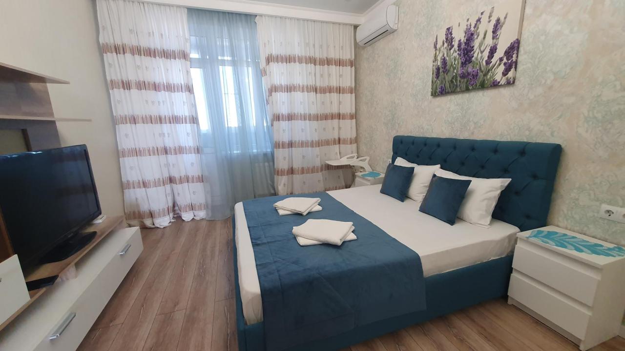 Real photos of NIKiTA apartments on Neftyanikov Highway 22 building 2