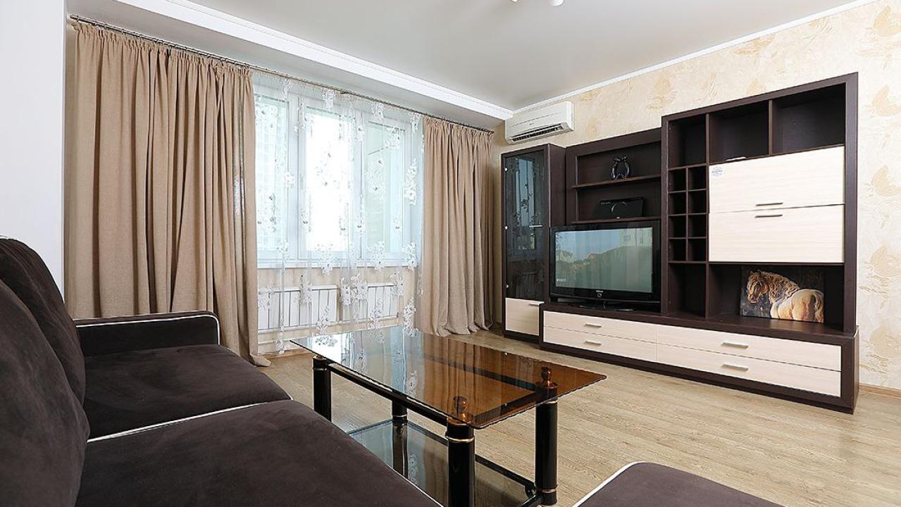 Real photos of Apartments on Shakhterov street 44